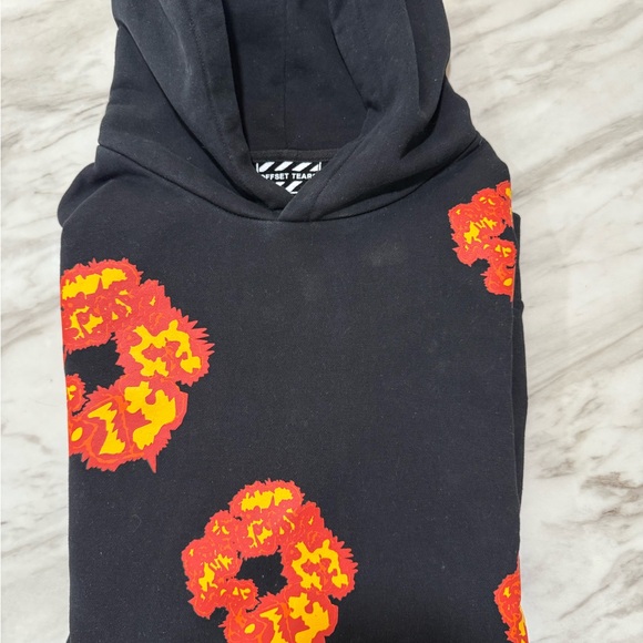 Off-White Men's Black Sweater with Red Floral Design